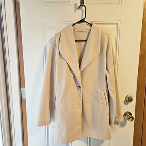 NWOT Women's Cream Coat